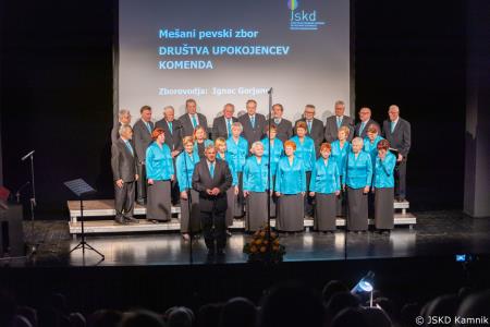 43. Območna revija odraslih pevskih zborov, delujočih v občinah Kamnik in Komenda (17)